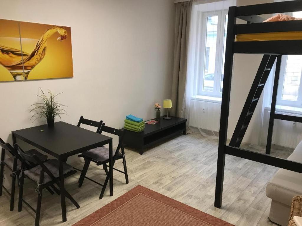 Appartamento Apartmans In The Center With Privat Parking Brno Esterno foto