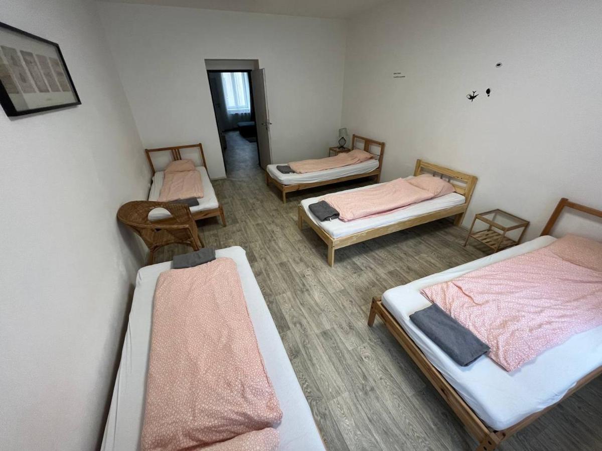 Appartamento Apartmans In The Center With Privat Parking Brno Esterno foto